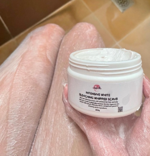 Intensive White Bleaching Whipped Scrub