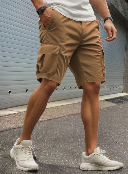 Manfinity LEGND Men Solid Color Loose Fit Workwear Cargo Pocket Casual Shorts