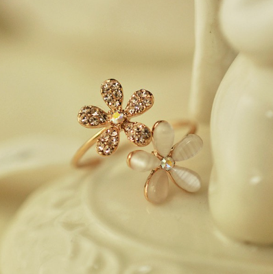 1Pc Lovely Women's Ladies Rhinestone Double Flower Daisy Opening Ring