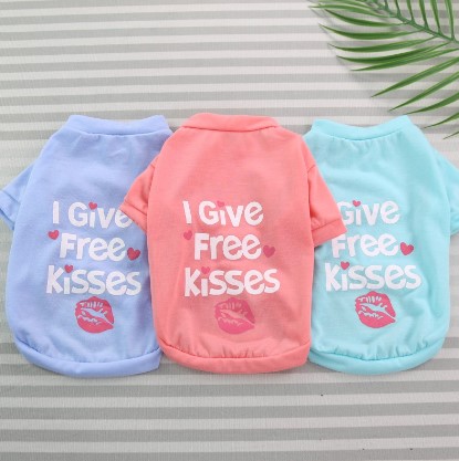 Dog Cat Free Kisses T-shirt Clothes 100% Cotton