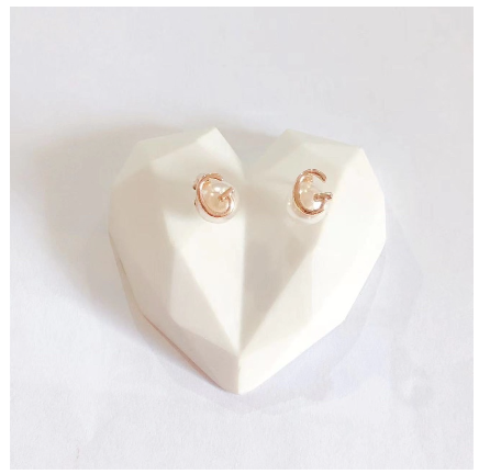 Fashion Jewelry Bangkok Rose Rold Plated Pearl Letter Stud Earrings Hikaw for Women G
