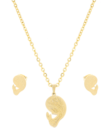 Praying Virgin Mary Jewelry Set