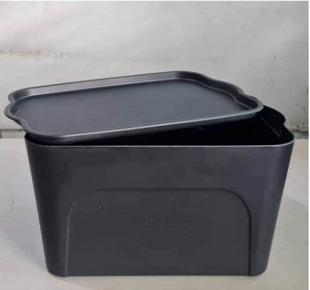XL Plastic Storage Box With Cover