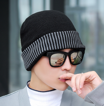 Men's Beanie Hat Outdoor Sports Cycling Warm Wool Hat Plus Velvet Cuff Leather M Standard Knitted Hat