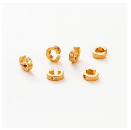 St.K unkka 316L Stainless Steel Initial Name Pendant Necklace Alphabet A-Z 26 Letter Fashion Necklace C