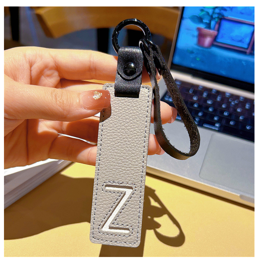 Creative PU Leather Letter Keychains Fashion Colorful Square Alphabet Keyrings Car Key Holder Accessories Bag Ornament Gifts Z