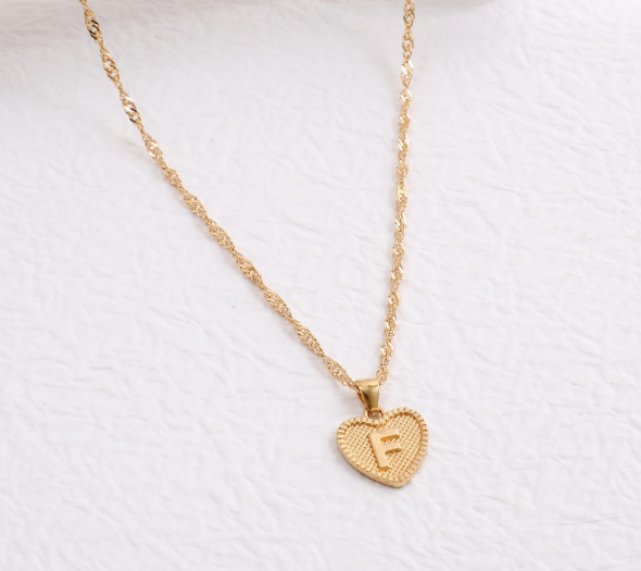 26 Letter Necklace for Women Fashion Initial A-Z Heart Love Necklace Pendant Wedding Accessories Gift F