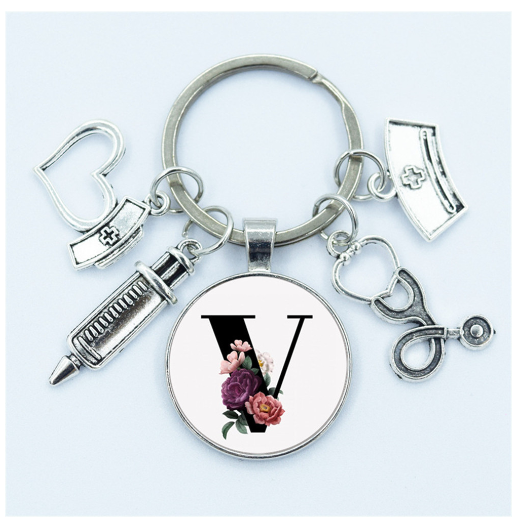 1Pcs Creative Stethoscope Syringe 26 Letter Keychains Nurse Cap Initials Metal Keyrings Bag Ornaments Charms Gifts Souvenir V