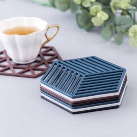 1PC Silicone Coaster Pot Pad Cup Cushion Heat Resistant Geometric Hollow Design Pot Mat
