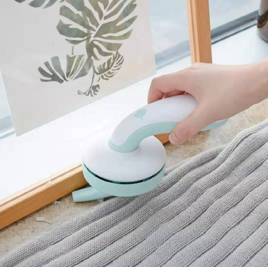 C500 Portable Mini Wireless Dust Sweeper Office Desktop Clean Machine Table Vacuum Cleaner