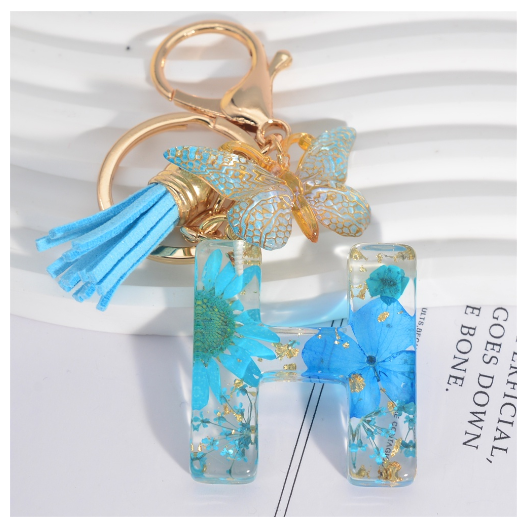 Sweet Blue Daisy A-Z Letter Keychains Fashion Butterfly 26 Resin Keyrings With Tassel Car Key Holder Accessories Pendant Gifts H