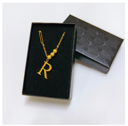 YH 26Letter Alphabet pendant fashion lnitialt Letter necklace for Women R