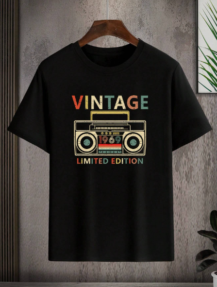 Manfinity Dauomo Men's Plus Size Summer Short Sleeve Printed Round Neck Casual T-Shirt With Retro Tape Recorder Slogan Print