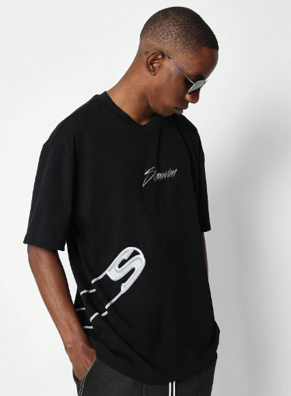 SUMWON Tee With Pin Graphic & Silver Print