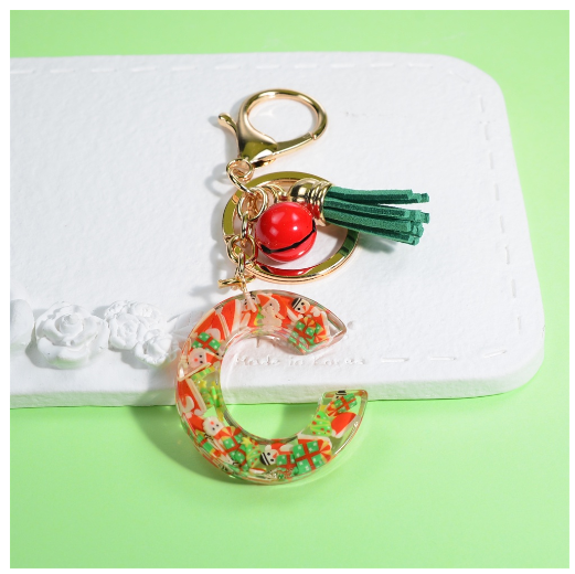 Fashion A-Z 26 Letters Keychains Christmas Tree Snowman Sequins Filling Resin Key Rings Women Bag Charms C