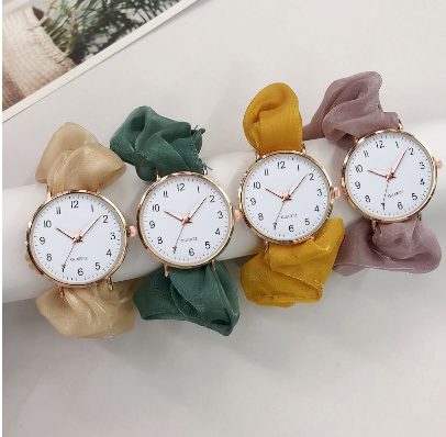 Women Fashion Simple Ribbon Streamer Quartz Watch