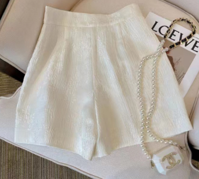 Lovito Women Basic Shorts LNE20142 White