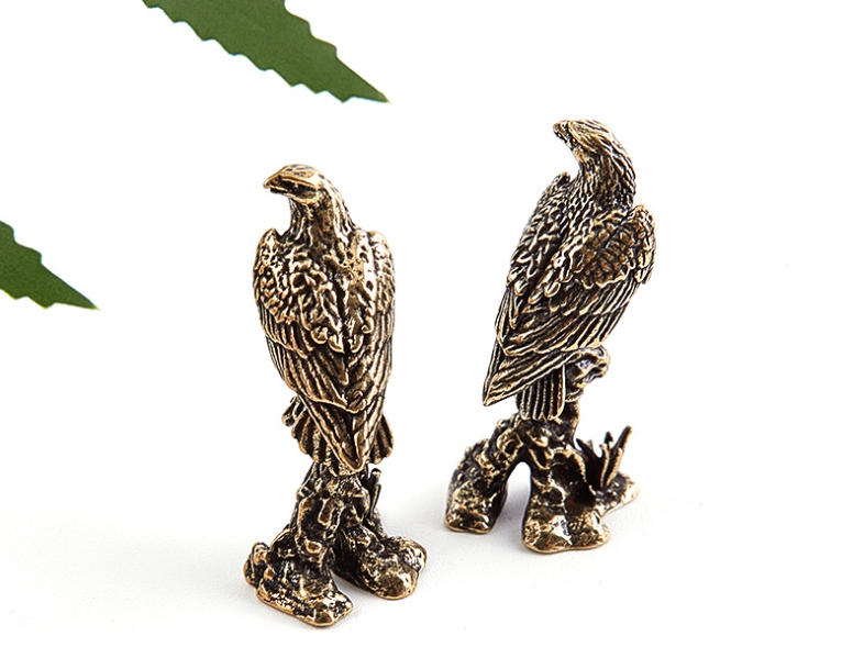 1PCS Brass Eagle Miniature Sculpture Ornament Figurine Home Decor Accessories