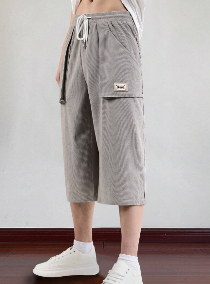 Manfinity Hypemode Men's Casual Fit Drawstring Waist Seven-Quarter Length Pants With Letter Detail