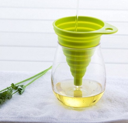 1pc Mini Silicone Foldable Funnel Collapsible Hopper Kitchen Cooking Tools Practical Kitchen Gadgets