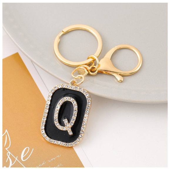 Exquisite Rhinestone 26 Letter Keychain Simple Black Enamel Initials Keyrings For Women Bag Pendant Ornament Car Keyholder Gifts Q