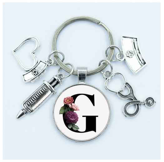 1Pcs Creative Stethoscope Syringe 26 Letter Keychains Nurse Cap Initials Metal Keyrings Bag Ornaments Charms Gifts Souvenir G