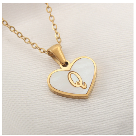 Stainless Steel 26 Letter Pendant Necklace Love Shell Card Necklace Necklace Fashion Gift for Men and Women Q