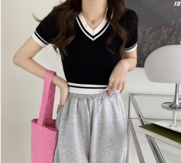 Short Sleeve V Neck White Color New Korean Style Knit Tshirt Crop Top for Women