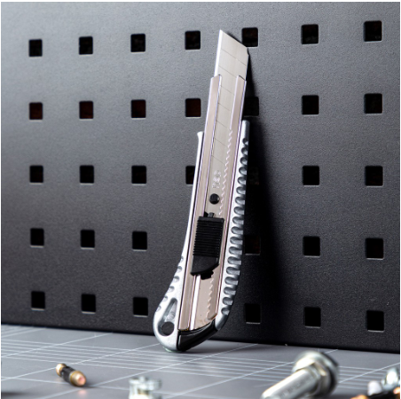 Deli Industrial Snap-off Blade Cutter Knife (18x100mm)Heavy Duty Utility Knife EDL4255