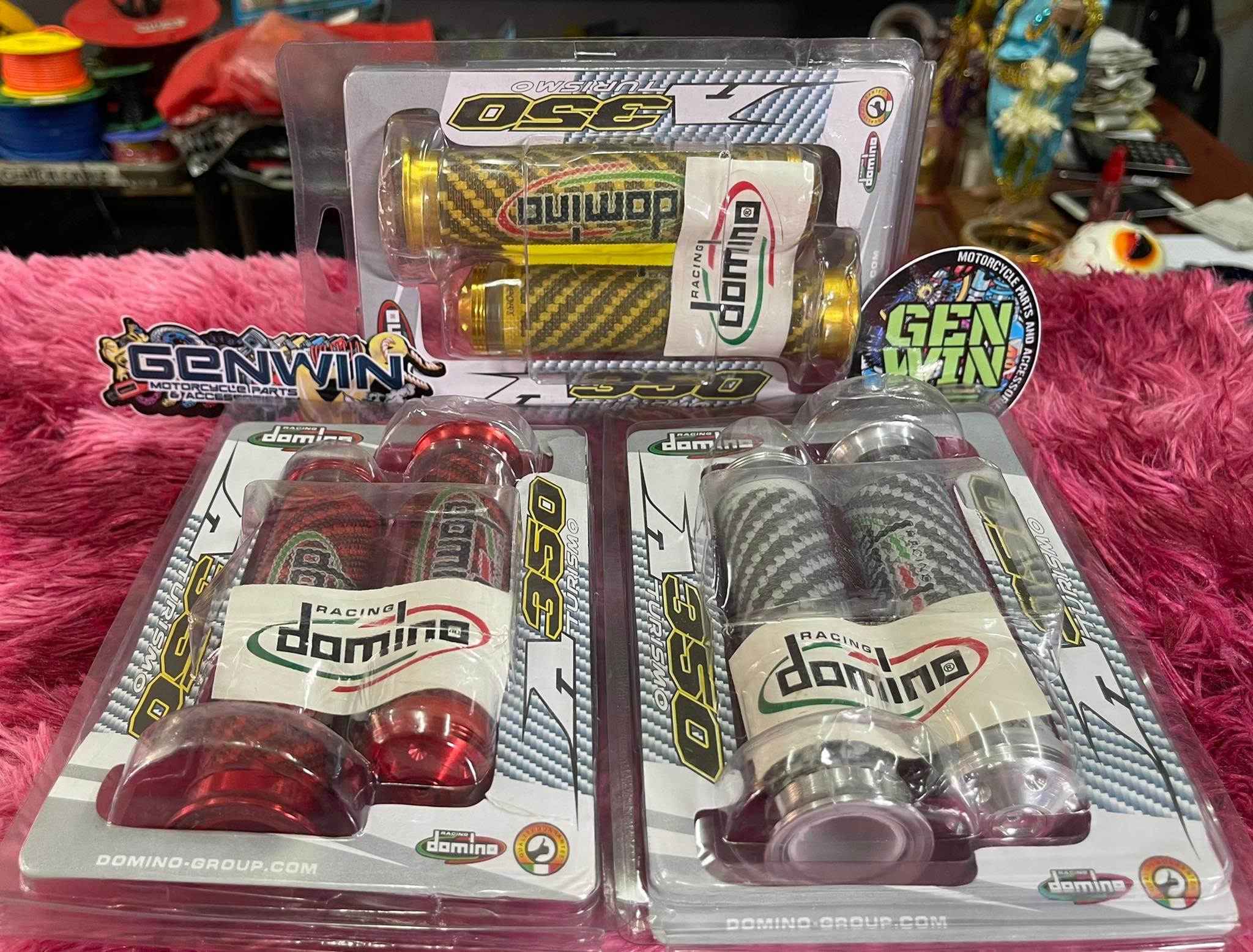 Domino Carbon Handgrip