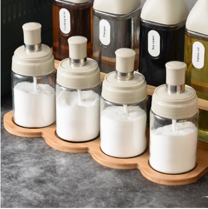 Celina Thickening Bottle Kitchen Seasoning Glass Jar Spice Container with Spoon