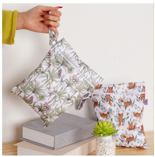 Elinfant 2 Pcs-Set Mini Eco-friendly Portable Waterproof Snack Bag Washable Reusable Baby Diaper Bag D012