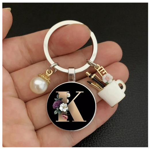 Fashion 26 Letter Keychains Imitation Pearl Rose Round Initials Keyrings Cup Pendant Car Keyholder Bag Ornaments Accessories K
