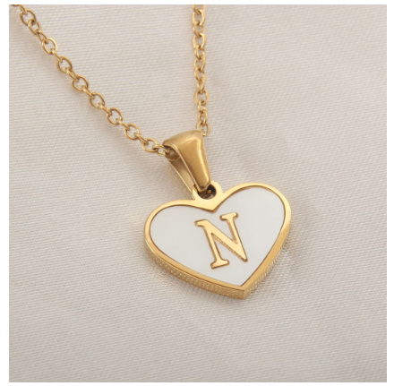 Stainless Steel 26 Letter Pendant Necklace Love Shell Card Necklace Necklace Fashion Gift for Men and Women N