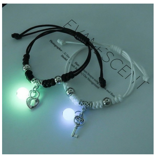2Pcs Glow in the Dark Luminous Bracelet For Women Adjustable Fashion Women Men Couple Bracelet Best Friends Bracelets B5