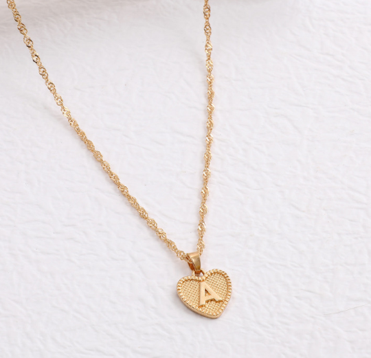26 Letter Necklace for Women Fashion Initial A-Z Heart Love Necklace Pendant Wedding Accessories Gift