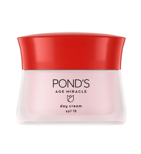 Ponds Age Miracle Anti Aging Day Cream SPF 18 with Retinol C and Niacinamide for Skin Renewal 10G
