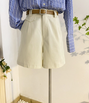 Lovito Women Casual Plain Pocket Pleated Shorts L77ED083