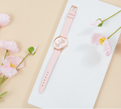 Casual Plain Metal Rhinestone Strap Quartz Watch for Women