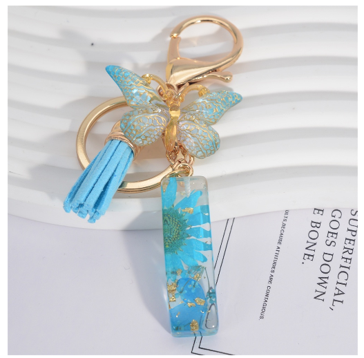 Sweet Blue Daisy A-Z Letter Keychains Fashion Butterfly 26 Resin Keyrings With Tassel Car Key Holder Accessories Pendant Gifts i