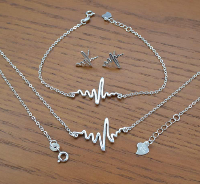 Italy Sterling Silver Heart Beat Ladies Jewelry Set