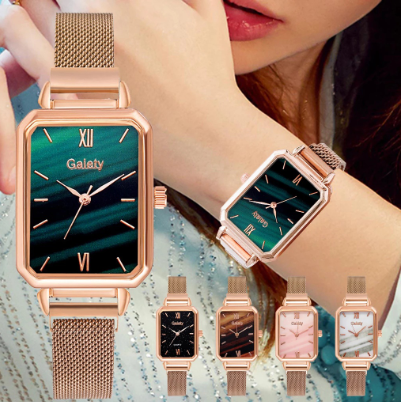 Women Bracelet Set Square Green Dial Luxury Watches