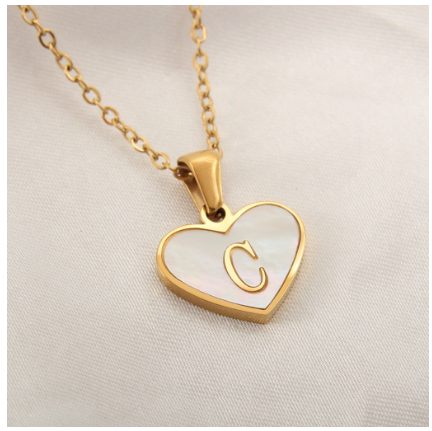 Stainless Steel 26 Letter Pendant Necklace Love Shell Card Necklace Necklace Fashion Gift for Men and Women C