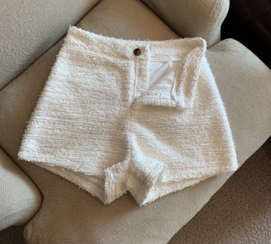 Lovito Women Button Zipper Basic Shorts LNE20143 White