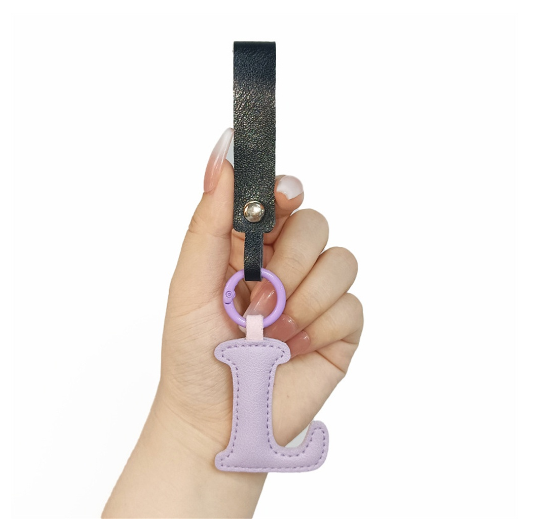 Creative PU Leather 26 Letter Keychains Fashion Alphabet Keyrings Handbag Ornaments Pendant Car Key Holder Accessories Gifts L