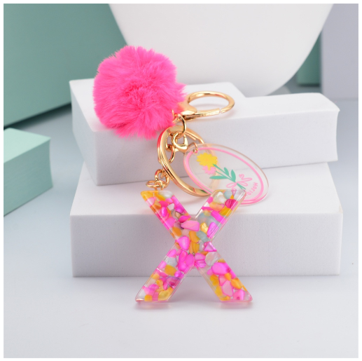 Fashion 26 Letter Keychain A-Z Initial Resin Keyring With Pink Pompom Flower Acrylic Tag Alphabet Key Chain Bag Pendant Gifts X