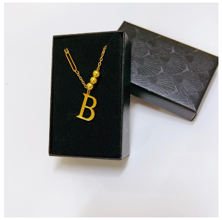 YH 26Letter Alphabet pendant fashion lnitialt Letter necklace for Women B