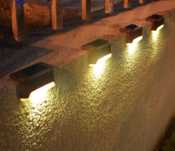 4pcs / Lot Solar Light Outdoor Waterproof Courtyard Stair Light Garden Fence Solar Lamp