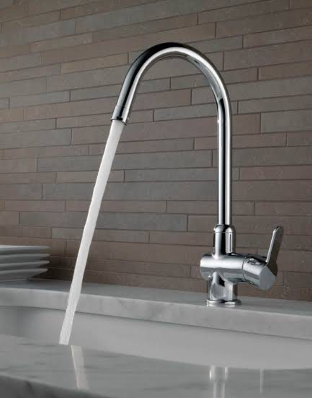 Delta Elemetro Collection 23001 Single Handle Kitchen Faucet