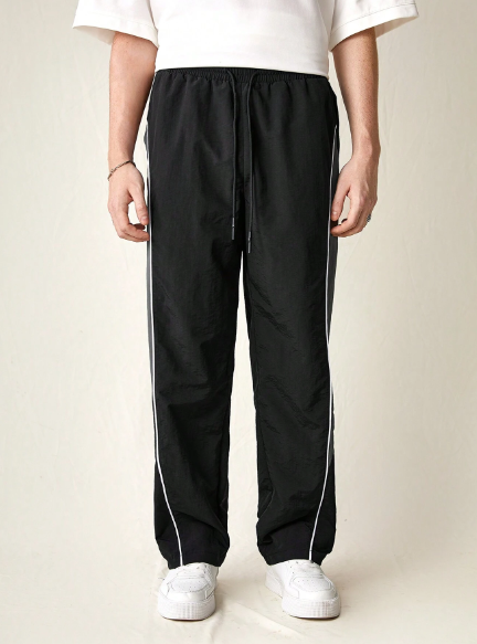 Manfinity UrbanChill Men's Fashionable Daily Woven Loose Straight Contrast Color Patchwork Windbreaker & Pants, Casual Style